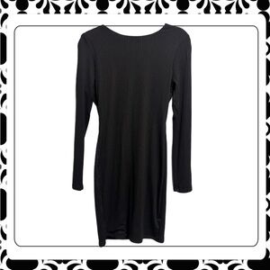 Black Long-Sleeve Ribbed Bodycon Dress